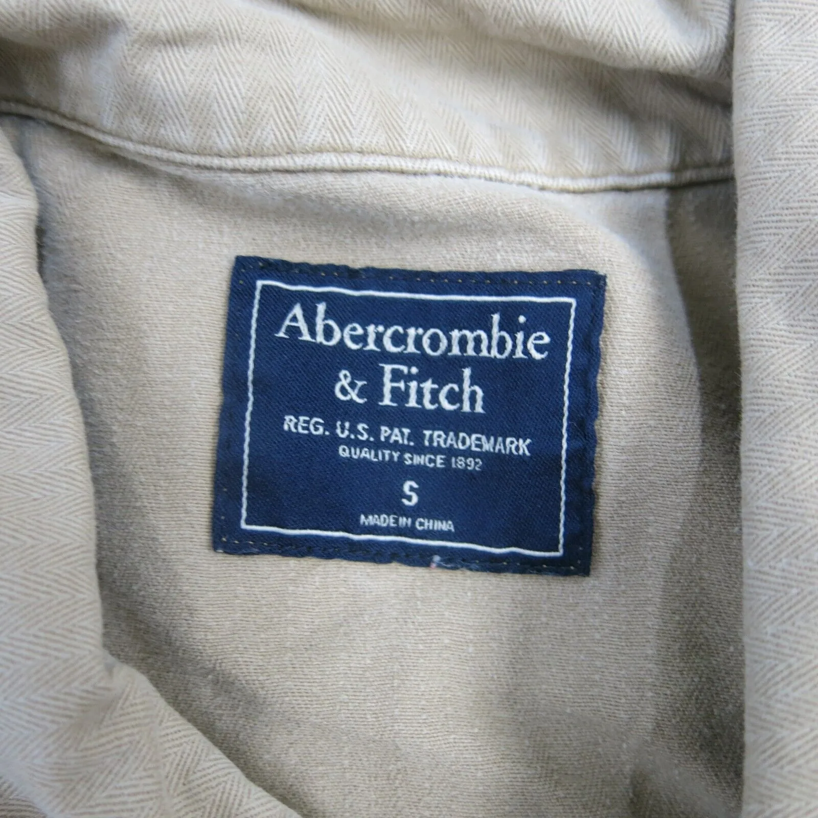 Abercrombie & Fitch Shirt Jacket Mens S Gray Long Sleeve Buttons Outdoor Pocket