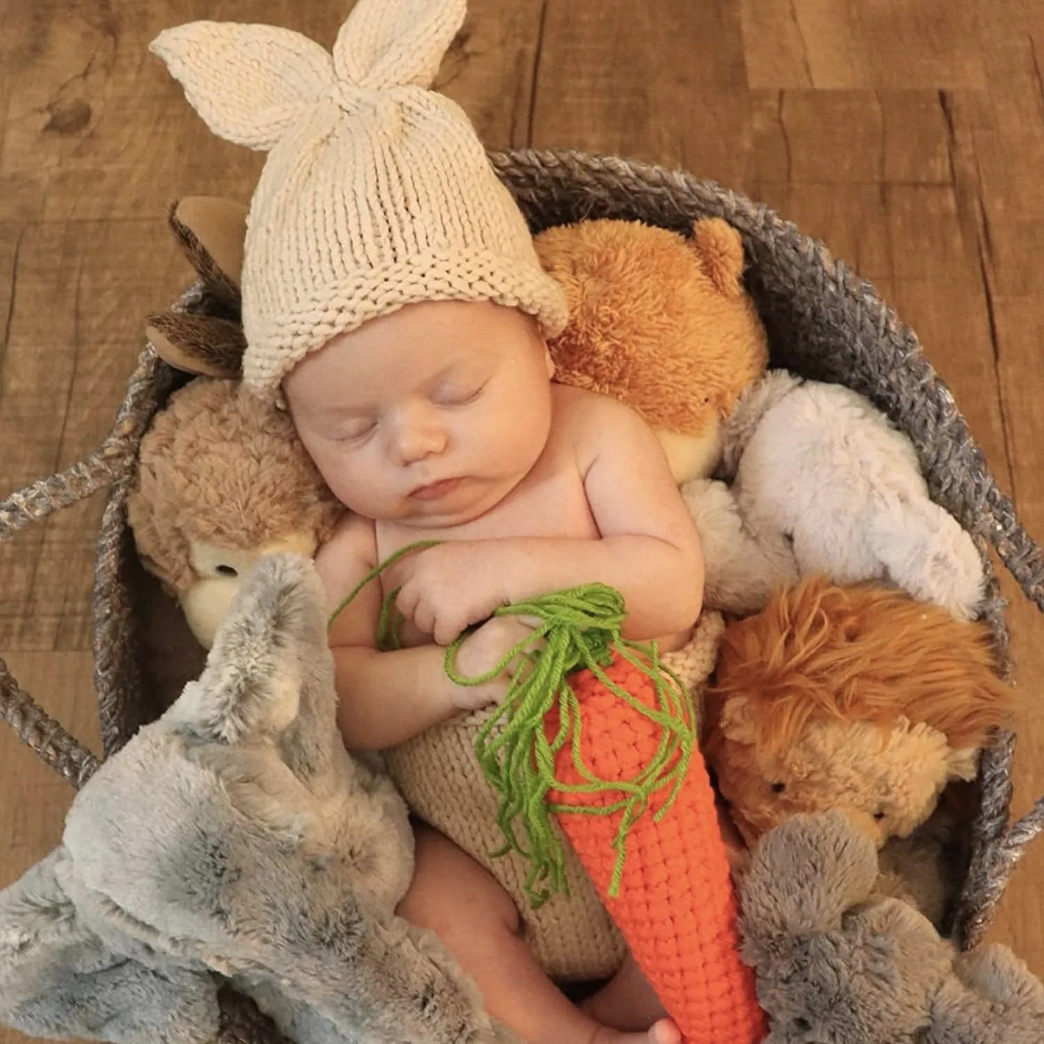 Adorable Rabbit Photography Clothing Set for Children: Crochet Knitting Stick Hat and Pants with Carrot