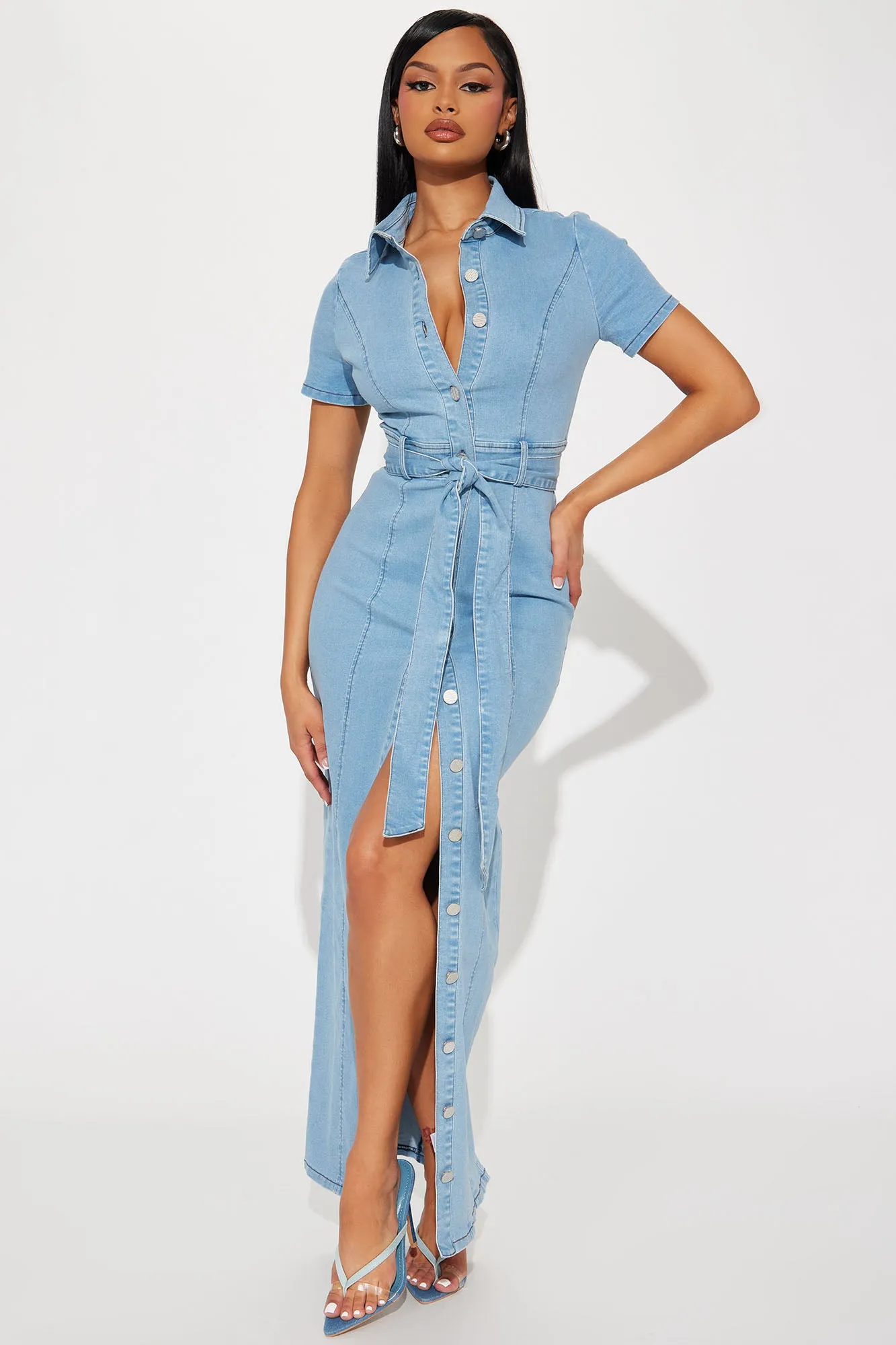 Alyana Short Sleeve Denim Maxi Dress - Medium Wash