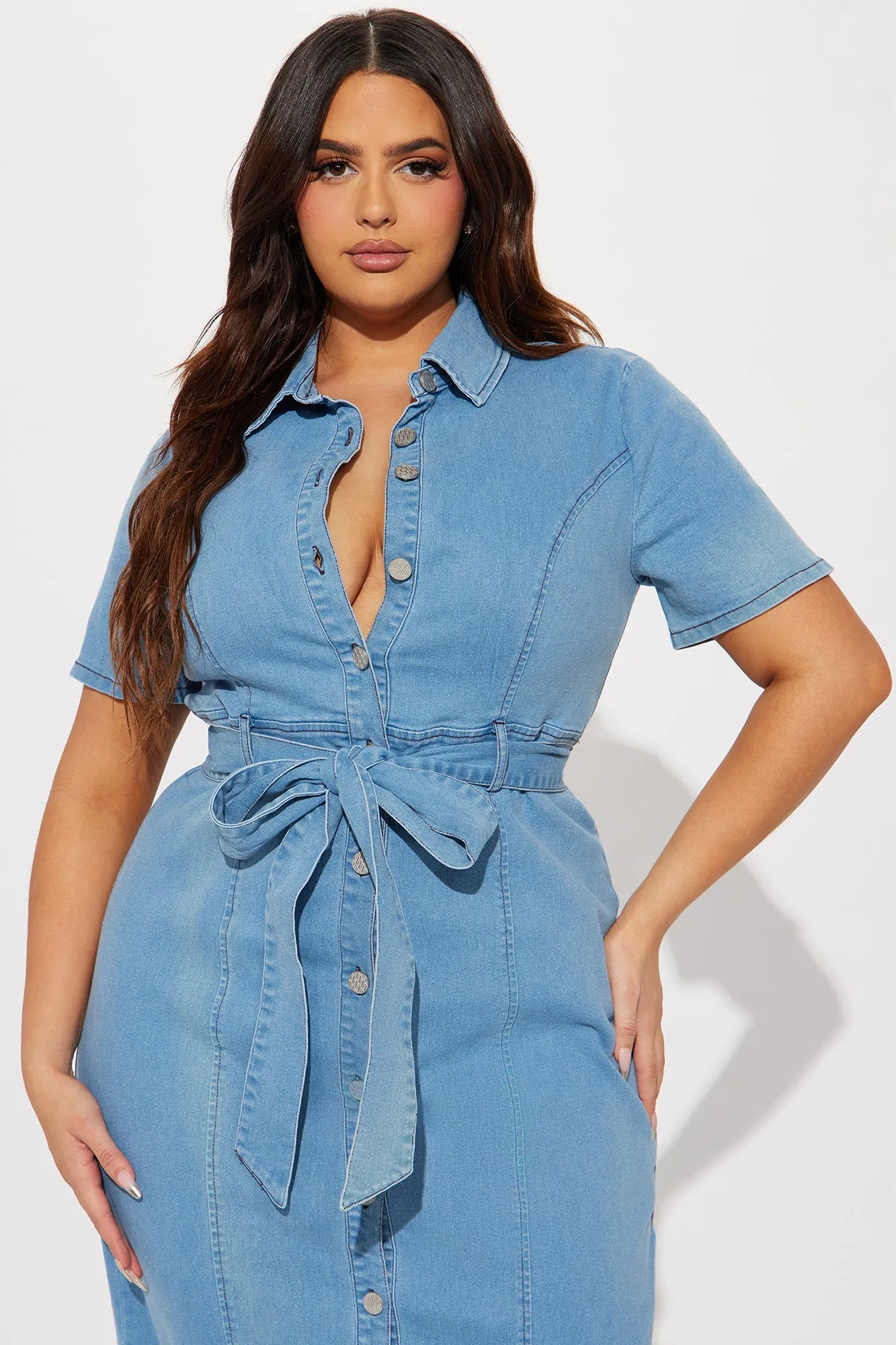 Alyana Short Sleeve Denim Maxi Dress - Medium Wash