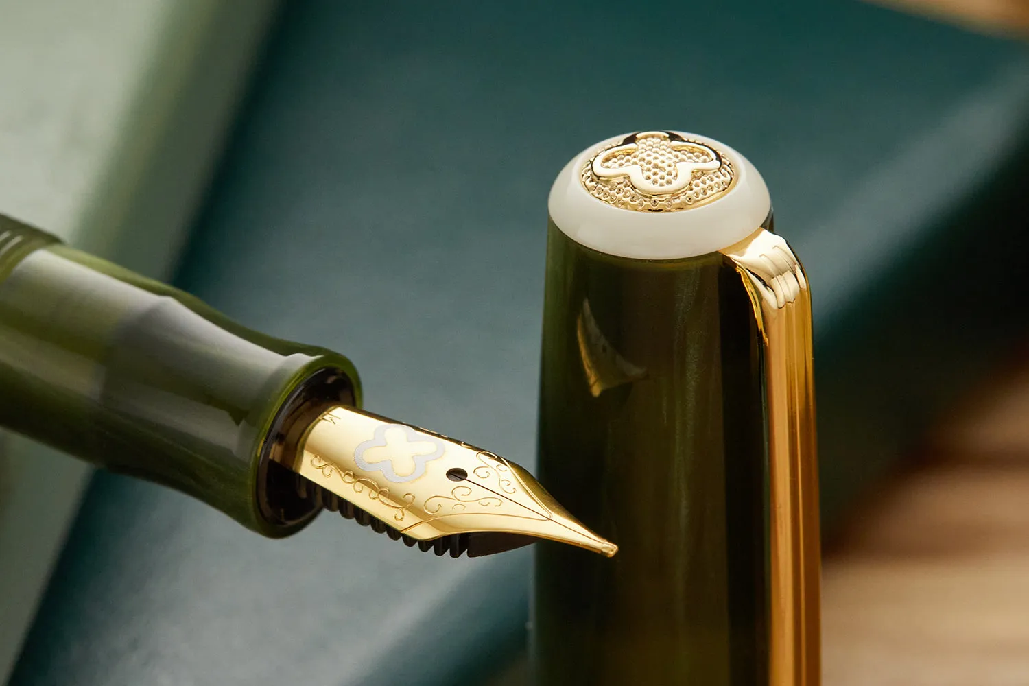 Esterbrook JR Pocket Fountain Pen - Palm Green