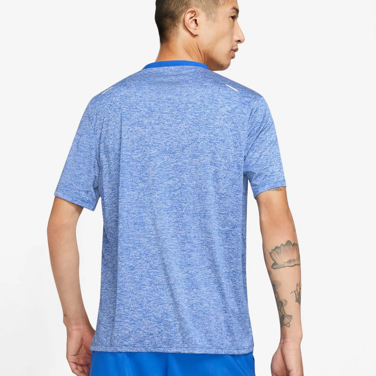 Nike Dri-FIT Rise 365 Shortsleeve