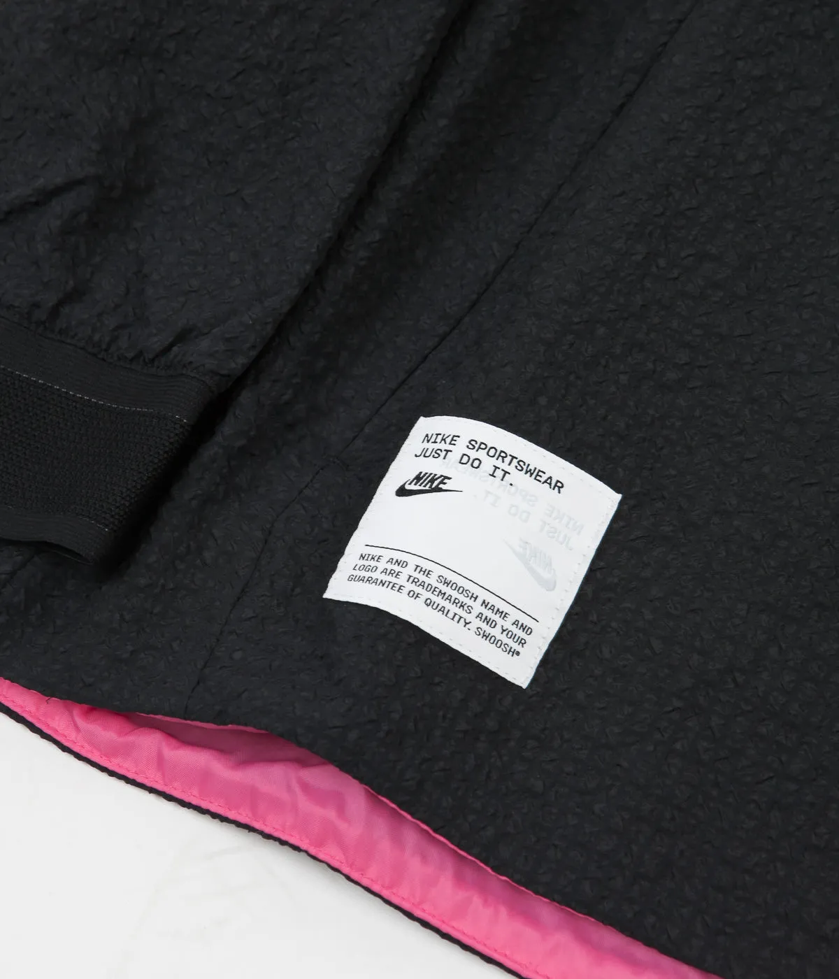 Nike Woven Jacket - Black / Pinksicle