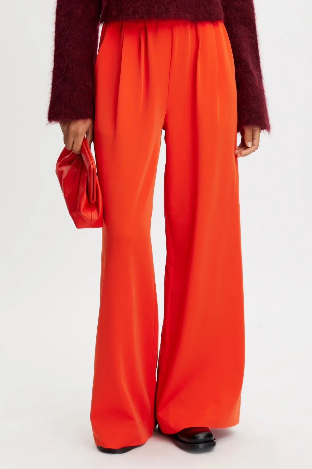 Sloan Trouser in Red Alert